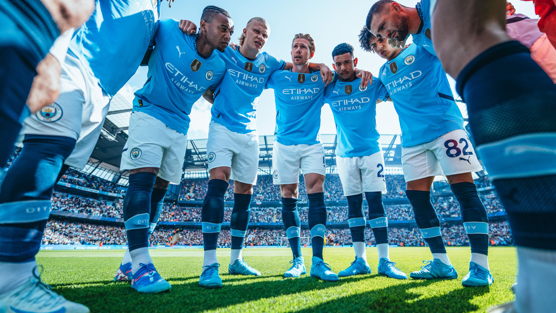 HUDDLE UP: Ready to play!