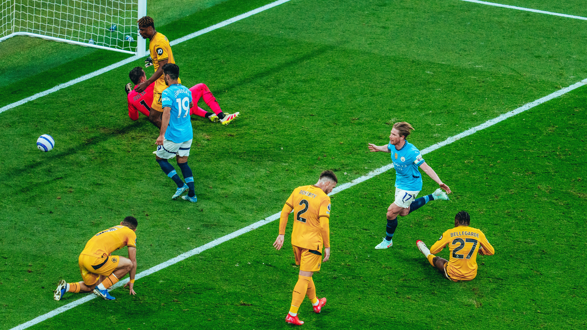 CELEBRATION TIME: For Kevin De Bruyne and City after his opener.