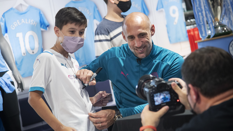 Pablo se encontró con los fans en la tienda PUMA de Alto Palermo, en Buenos Aires.