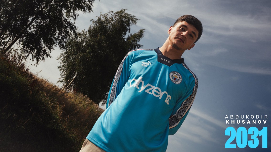 Gallery: Behind-the-scenes on Khusanov signing shoot 