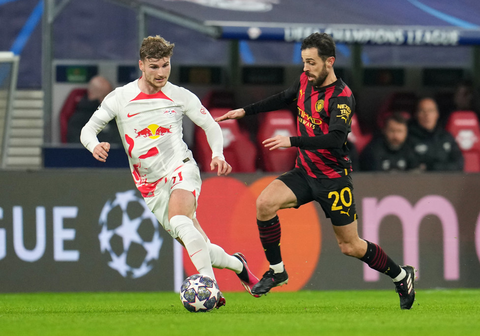 O MOTORZINHO  : Bernardo Silva foi um dos destaques do City na partida na Alemanha.