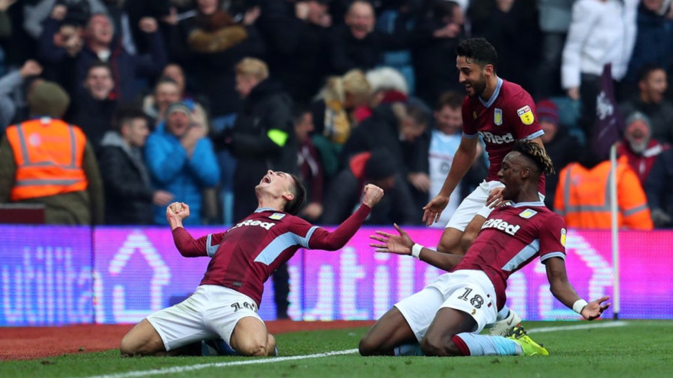 KEGEMBIRAAN DERBI: Sang gelandang membuat gol derbi Midlands Barat pertamanya saat Villa kalahkan Birmingham 4-2 di November 2018