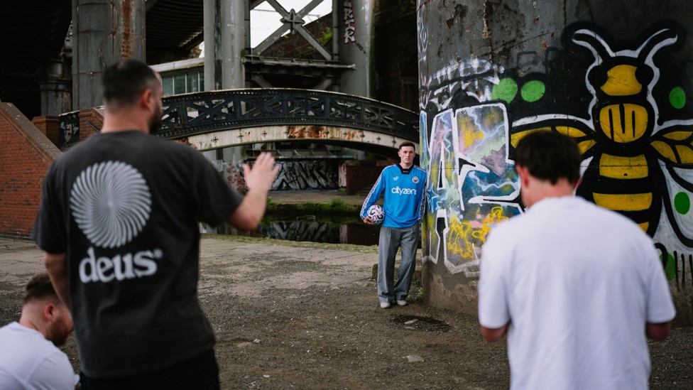 Some urban Manchester shots with our city's iconic bee in the wings...