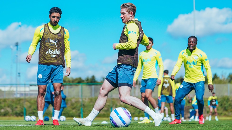 ON THE BALL : The City players on the move