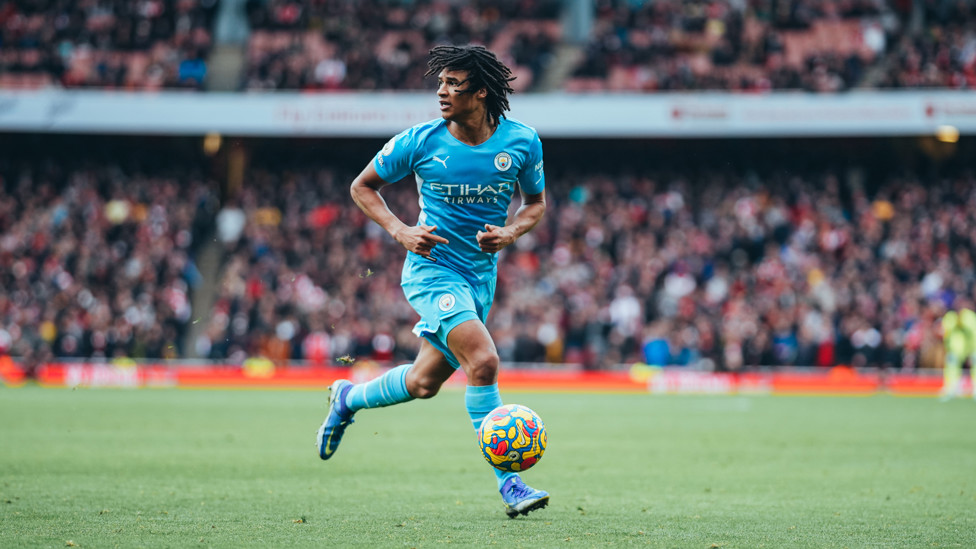 MANIC MINUTE : Nathan Ake produce a world class clearance off the line, before Gabriel gets sent off for the hosts. 