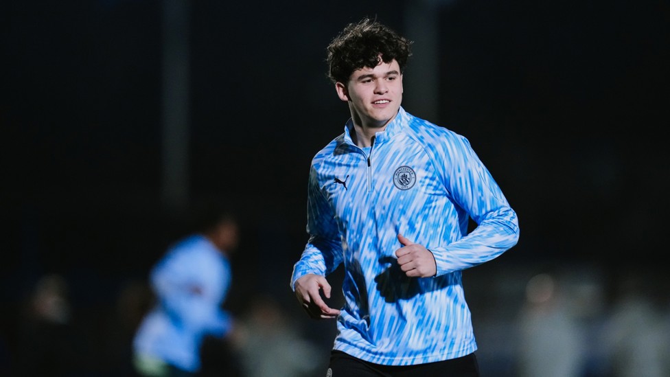 LIMBERING UP : Teddie Lamb gets warmed up.