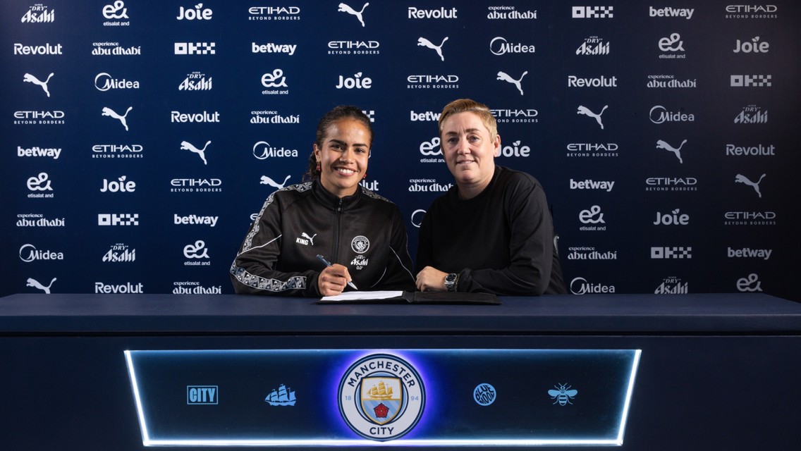 Fowler extends City stay