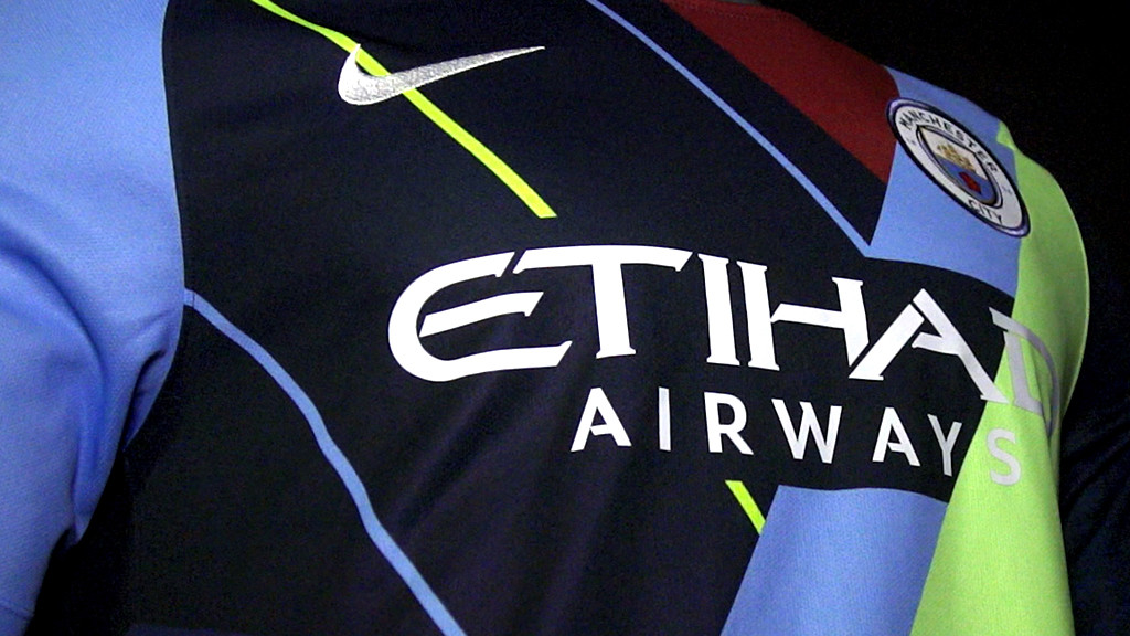 man city nike mash up kit