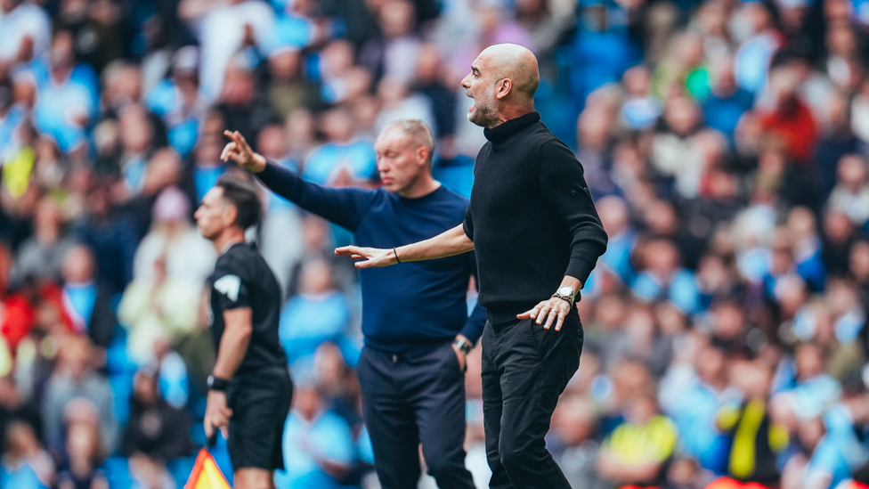 TACTICAL TWEAKS : The boss points out some changes after the dismissal.