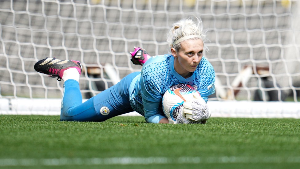 CLUTCH MOMENT: Katie Startup seizes the ball.