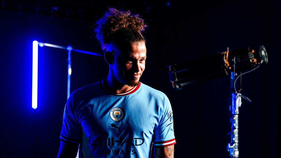 EYES ON ME : Our new man poses for the camera