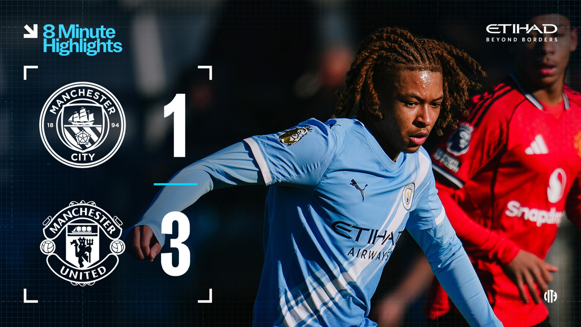 Manchester City vs Manchester United score, Man City 1 - 3 Man United, with players wearing team shirts.