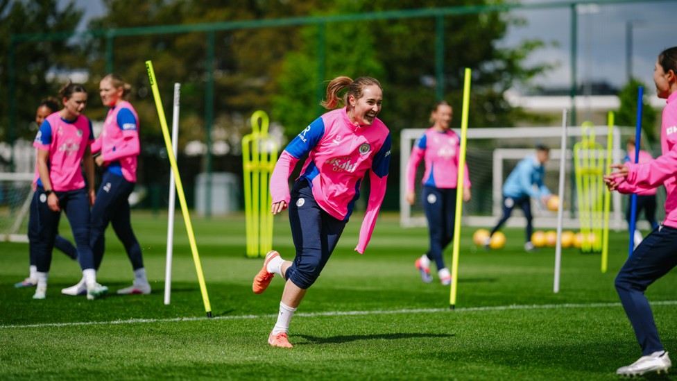 AGILITY : Sydney Lohmann shows a clean pair of heels