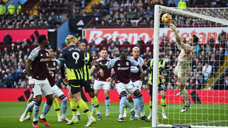 City perde para Aston Villa fora de casa