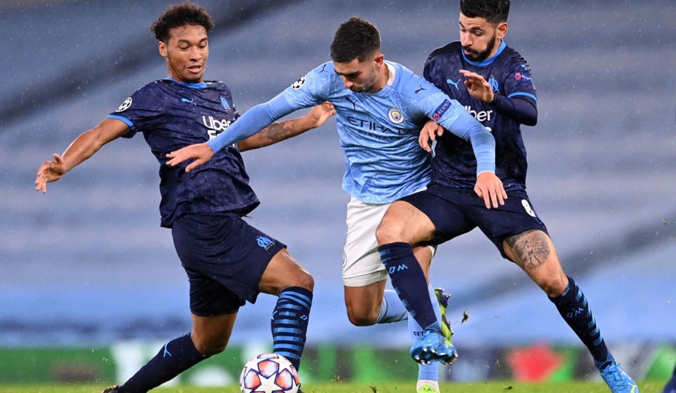 I WANT TO BREAK FREE : Ferran Torres looking to burst past his opponents 
