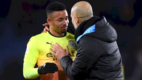 GUARDIOLA: STERLING DEVE VOLTAR CONTRA O REAL