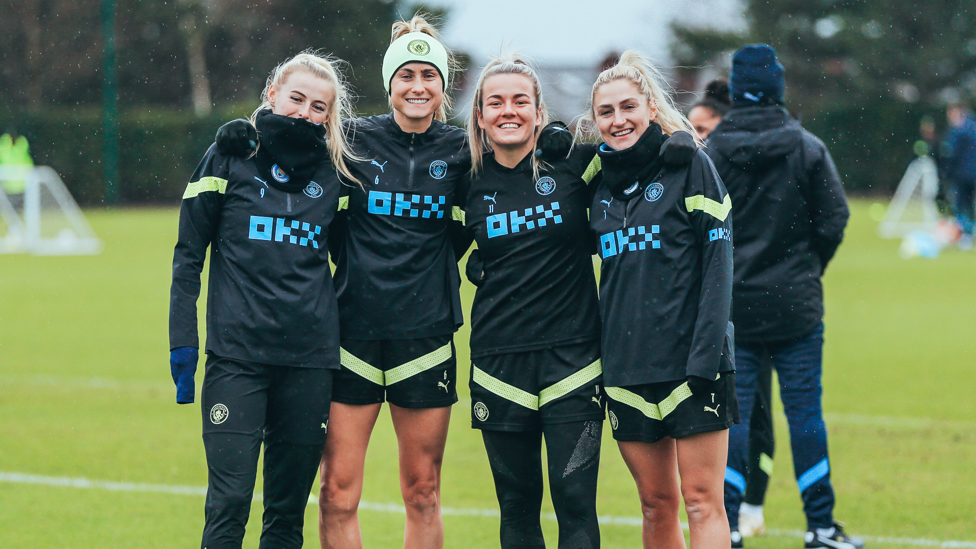 SQUAD GOALS  : Chloe Kelly, Steph Houghton, Lauren Hemp and Laura Coombs brave the cold 