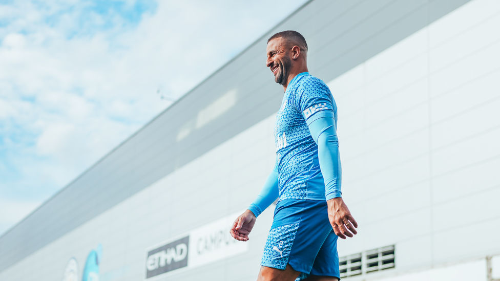 FLYING FULL-BACK : Kyle Walker prepares for the next drill