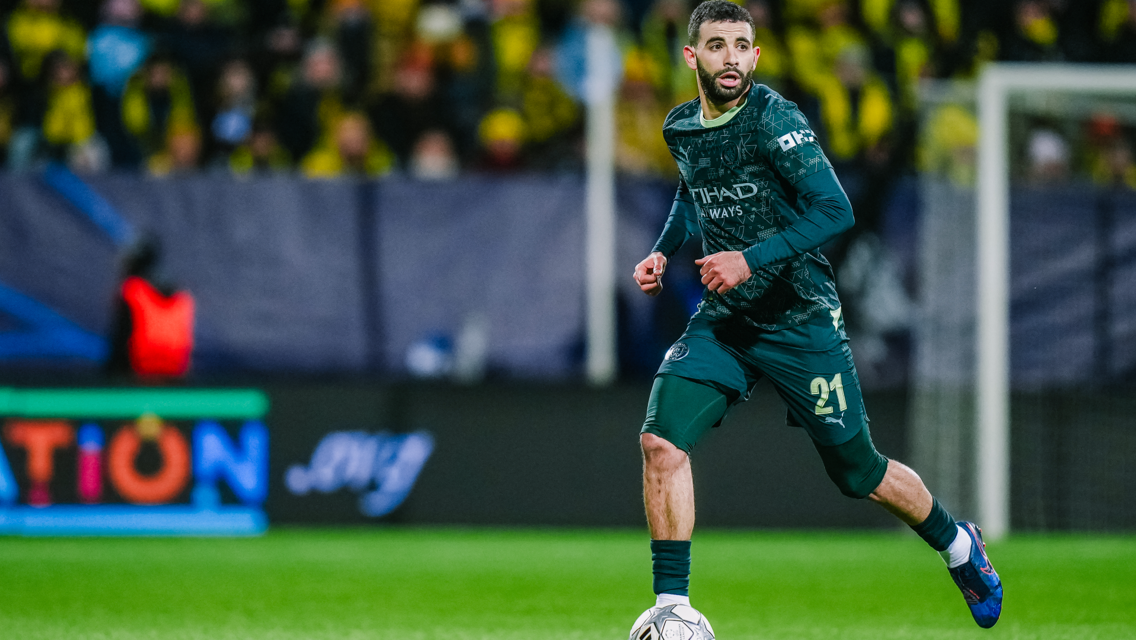 RUNNING RAYAN: On the ball.