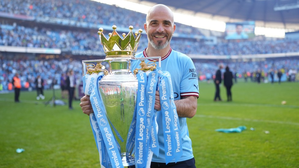 TITLE CELEBRATED : Enzo gets his hands on the Premier League trophy after our 1-0 success over Chelsea, the triumph being confirmed the day before as Arsenal lost to Nottingham Forest.