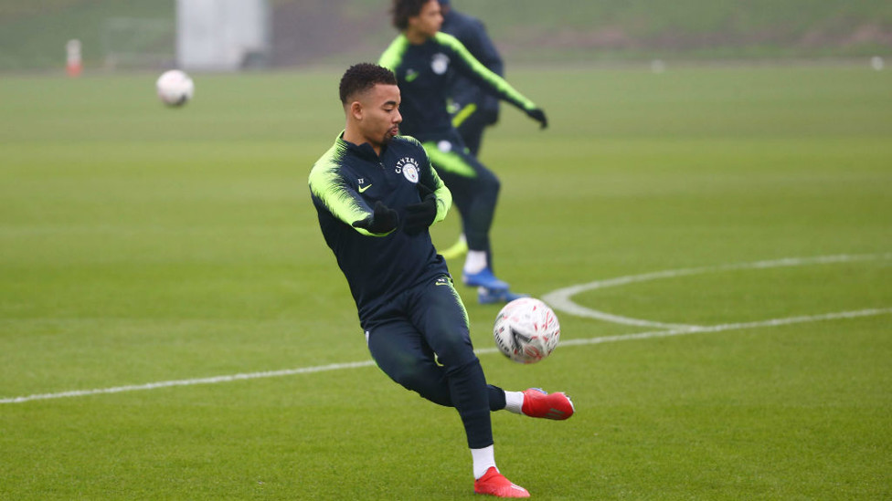 BRAZILIAN FLAIR : Gabriel Jesus tries a fancy flick