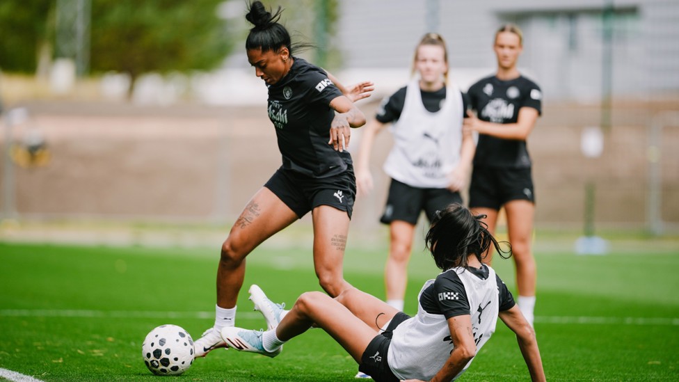 BATTLE CONTINUES : Neither player wants to give up...