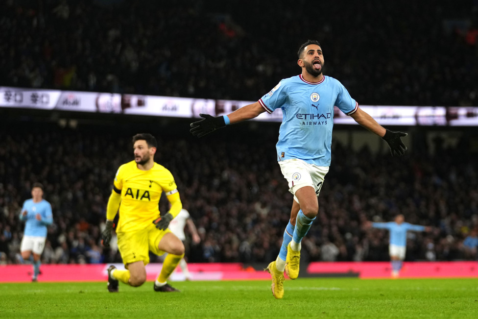 O CARA DO JOGO : Mahrez foi decisivo na virada contra o Tottenham em janeiro.