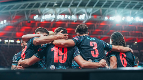 City faz 3 a 1 no RB Leipzig e garante liderança do grupo na Champions