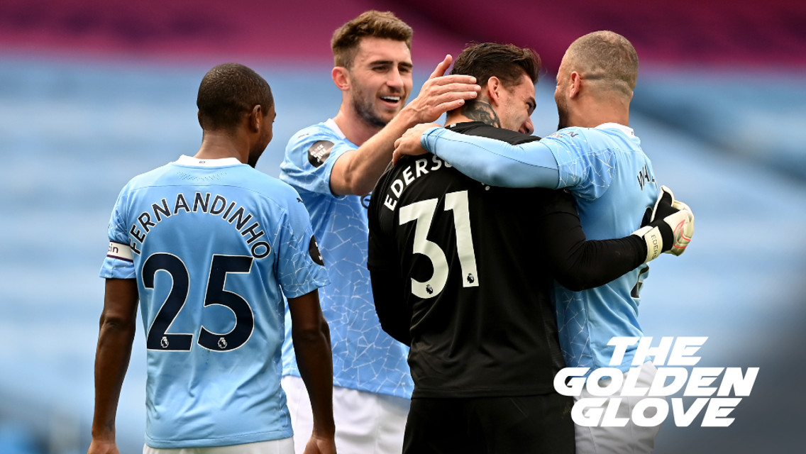 Ederson Raih Sarung Tangan Emas