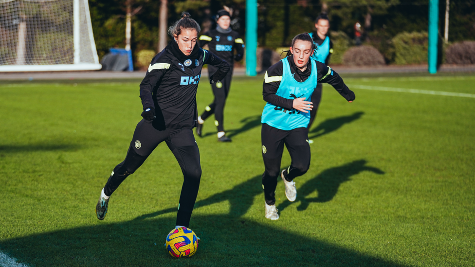 SPANISH SPEED : Laia Aleixandri finds space