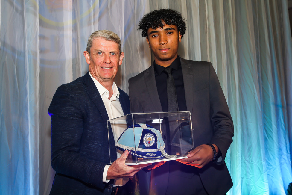 Lakyle Samuel  : Centre-back