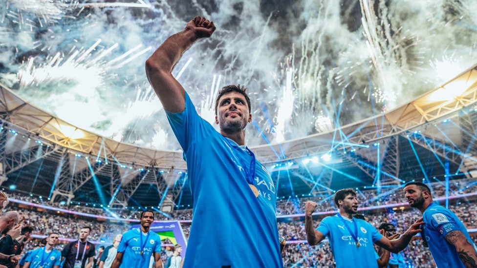 HERO SHOT : Rodrigo celebrates his status as a Champion of the World