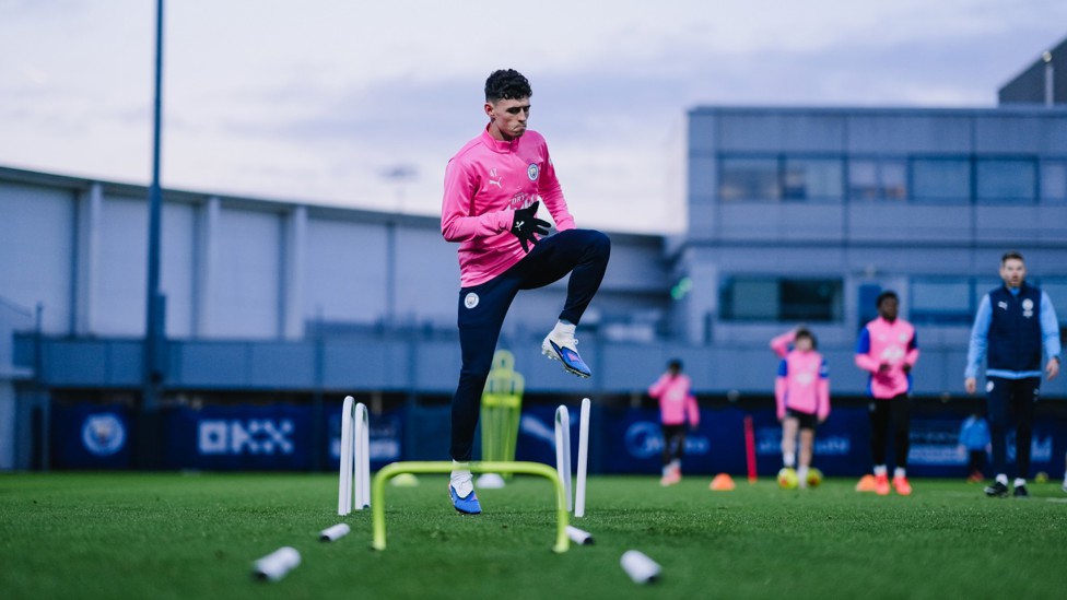 HURDLE TIME : Phil Foden goes through the drills