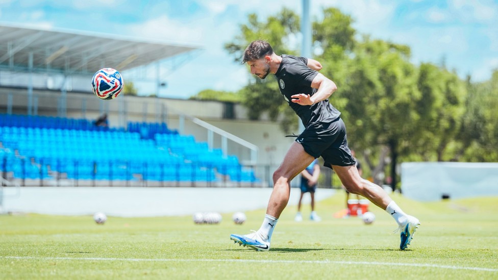 HEAD BOY : Dias with the firm header