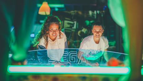 Gallery: Casparij and Fowler hit the arcade!