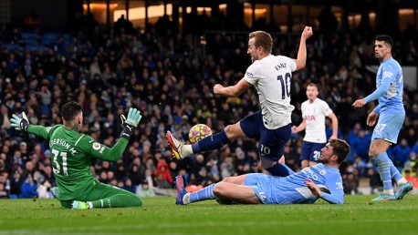 Watch out for danger man Kane, warns Goater