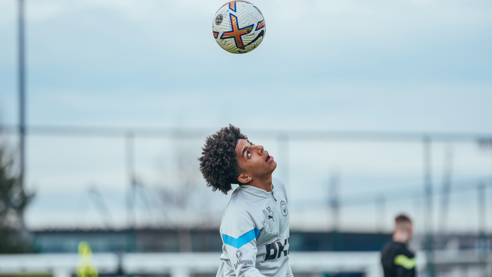 ON YOUR HEAD  : Rico Lewis juggles the ball 