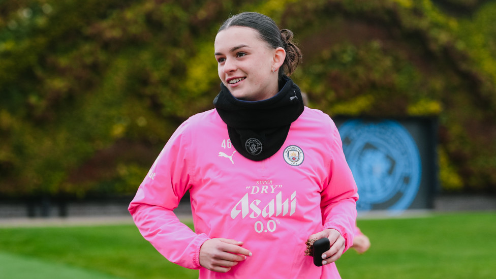 WING WIZARD  : Lily Murphy warms up.