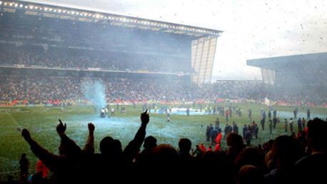 UNFORGETTABLE: The fans are in full voice as we bid farewell to Maine Road