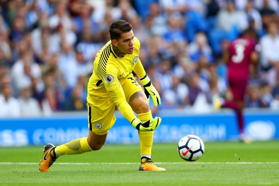DEBUT: Karier Ederson di City diluncurkan di Brighton pada Agustus 2017 di mana ia membantu kami meraih kemenangan 2-0