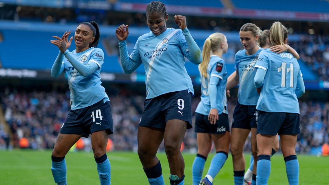 Gallery: Clinical City brush past Chelsea