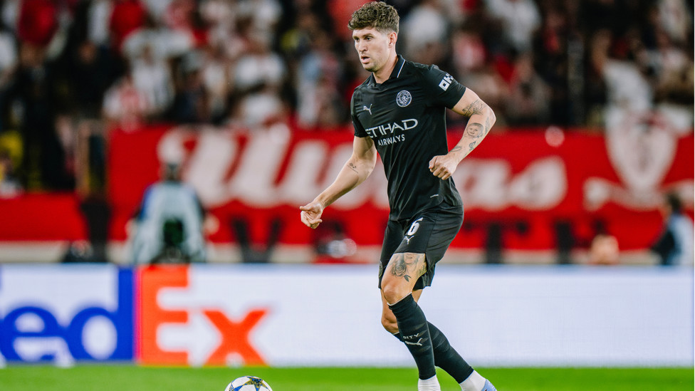 STEADY STONES : On the ball early on.