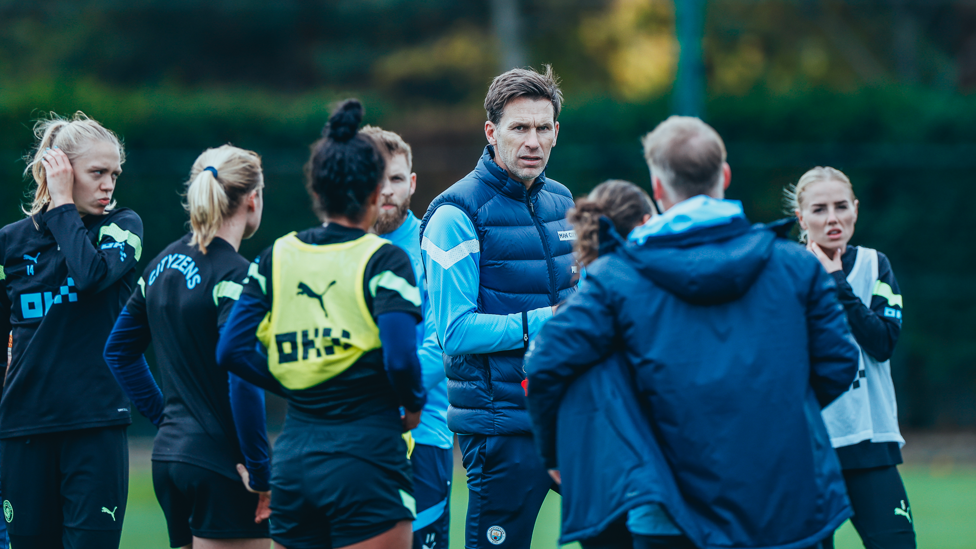 THE GAFFER : Gareth Taylor address his players.