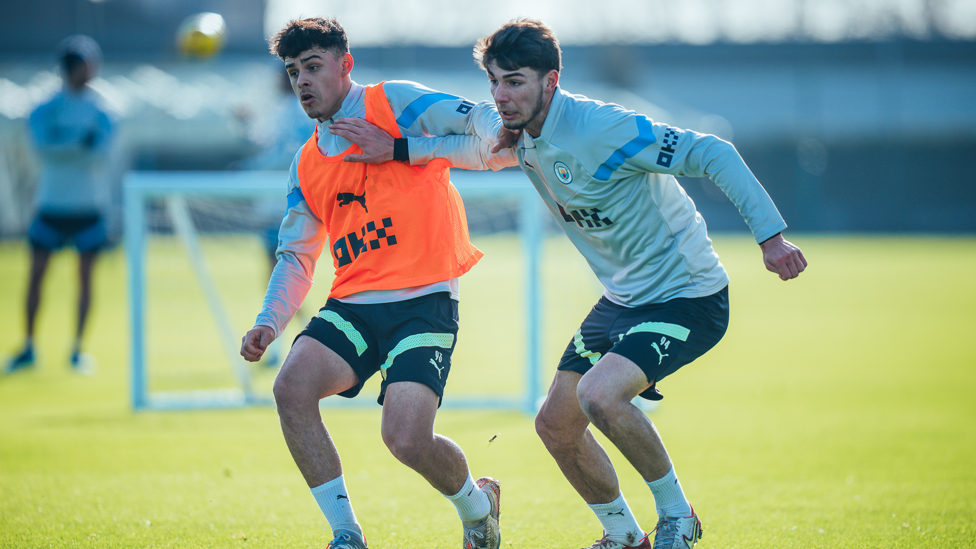 HANDS OFF : Alex Robertson and Finley Burns