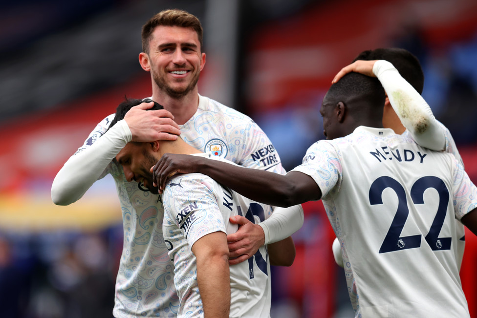 KUNDERFUL : Aymeric Laporte and Benjamin Mendy show their appreciation