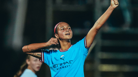Deyna Castellanos feliz tras su debut y gol con el City