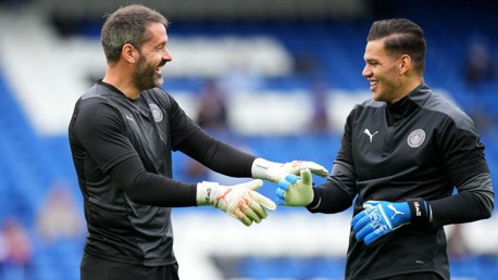 Carson tests Ederson with goalkeeper quiz!