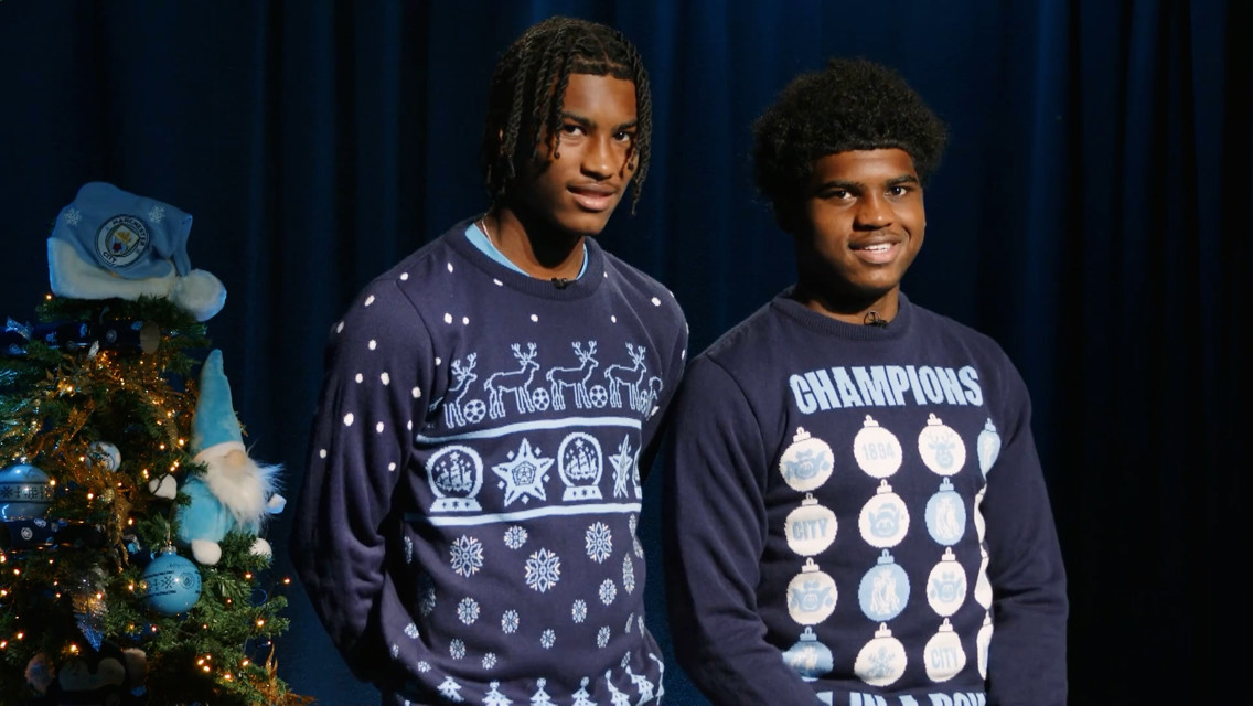 Watch: Merry Christmas from the Heskeys! 