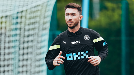 Gallery: Laporte back in training 
