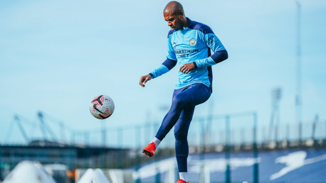 Fernandinho takes first steps towards return 